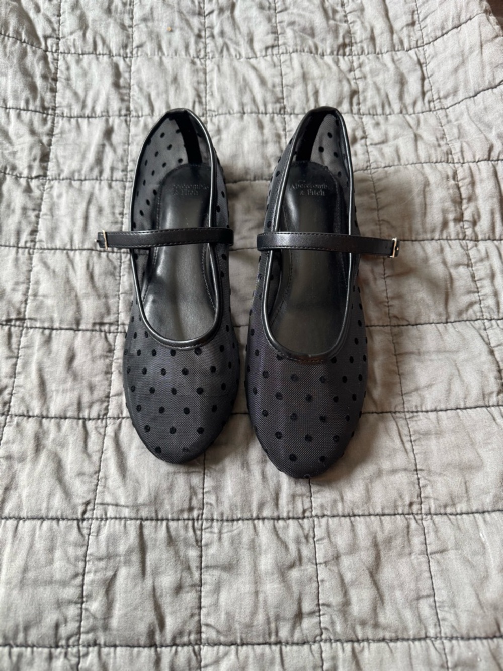 Abercrombie & Fitch Black Polka Dot Mary Jane Flats